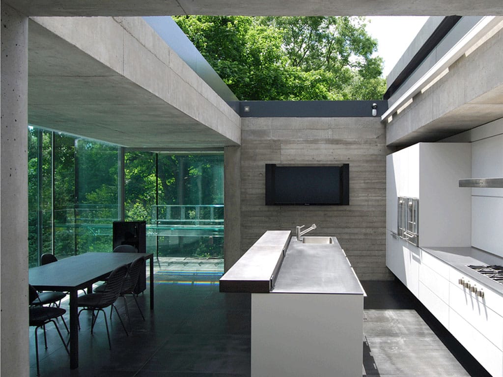 Sliding Skylight adds Wow Factor to Kitchen