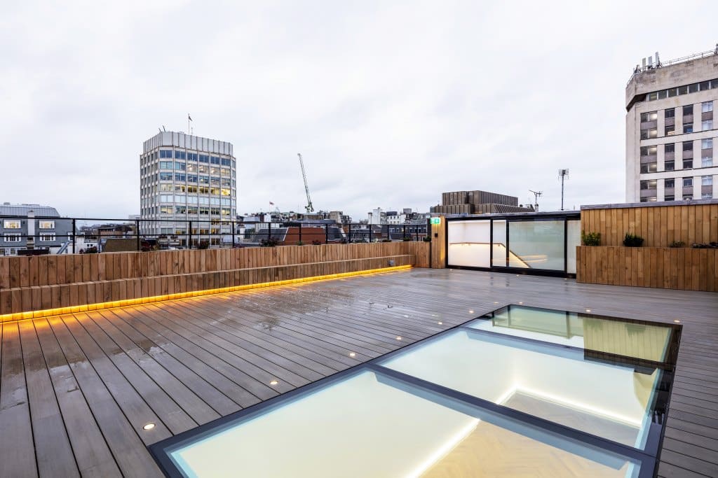 Roof terrace transformation at London office building